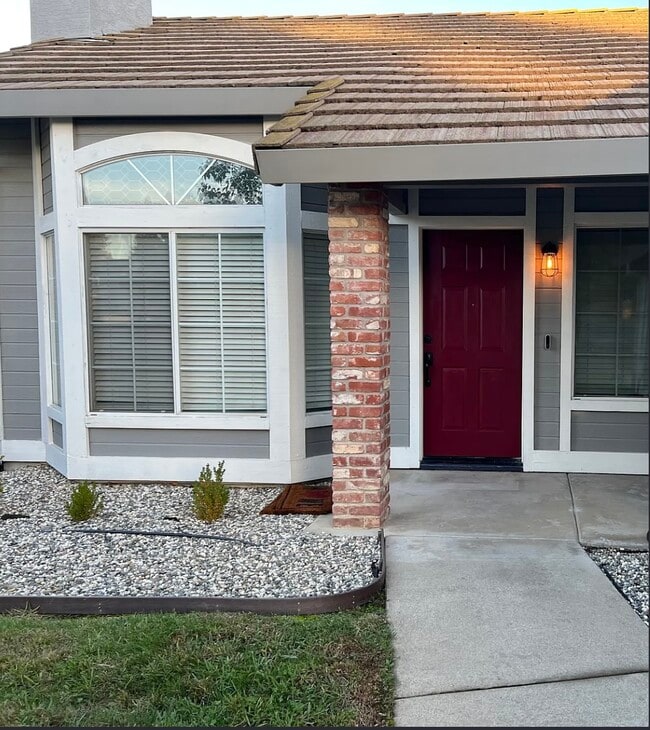 Photo - 1642 Prentiss Dr