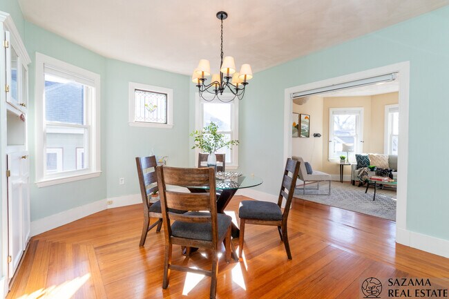 Photo - 23 Wenham St Unit 2