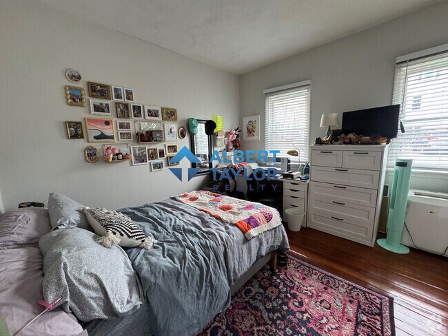 Building Photo - 7 Munroe St Unit 1 Rental