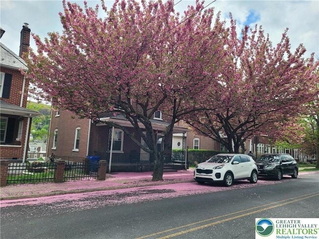 Photo - 1024 Delaware Ave Unit 1st Flr