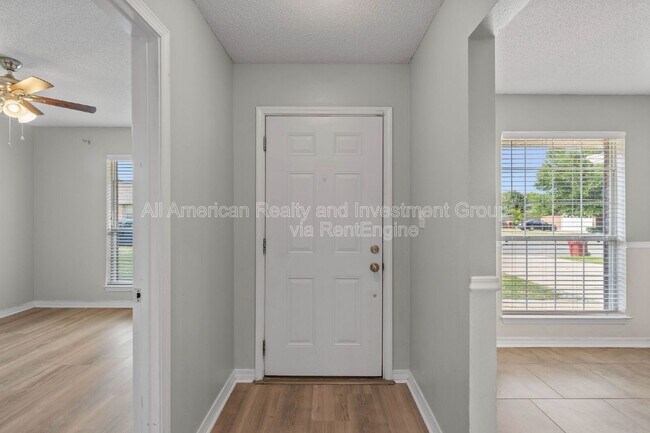 Photo - 203 Citadel Ln