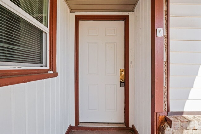 Photo - 4425 NW 31st St