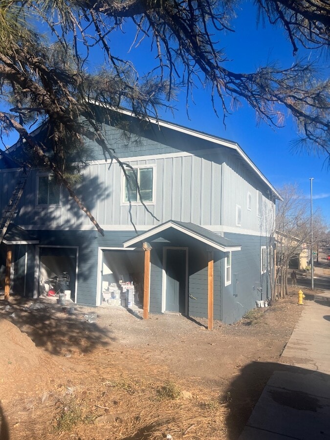 Photo - 2107 N West St