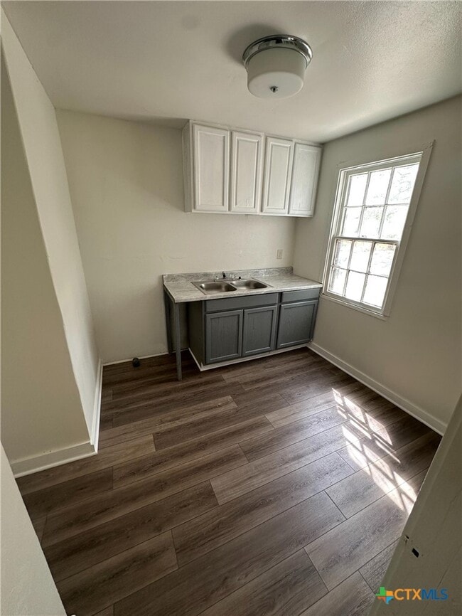 Photo - 1204 E Warren Ave Unidad 2-B