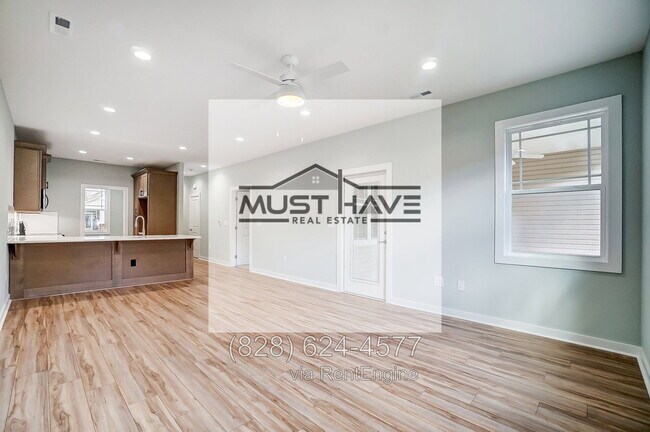 Photo - 1512 29th St SE