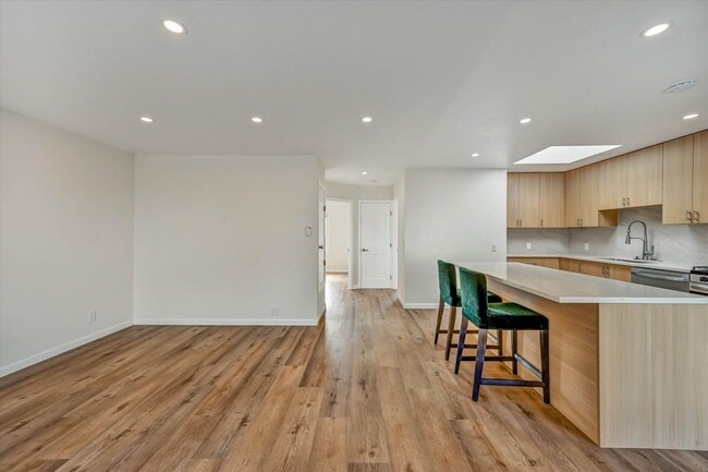 Photo - 123 Byxbee St