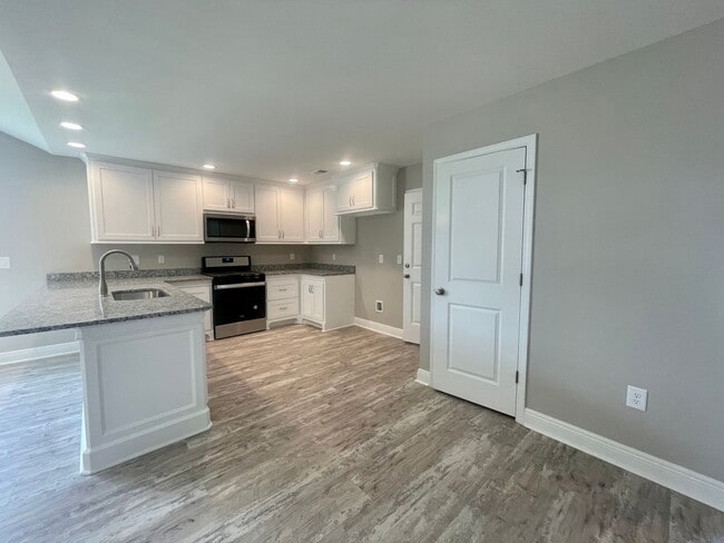 Photo - 3124 Belgrove Ln