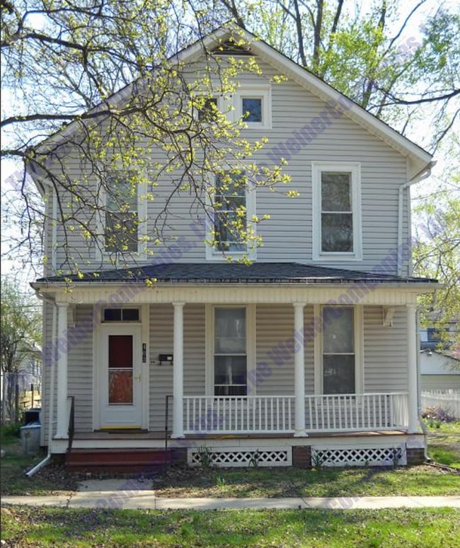 Building Photo - Sublease available this July!