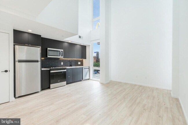 Photo - 1154 N Lee St Unidad 2