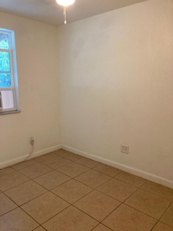 Photo - 6733 Lodge Ave