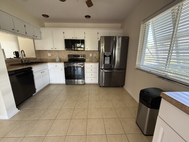 437 Wexford Cir