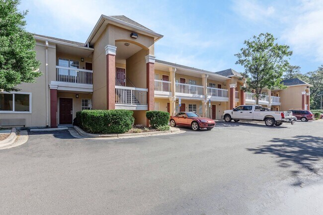 Photo - Vivo Living Forest Hills