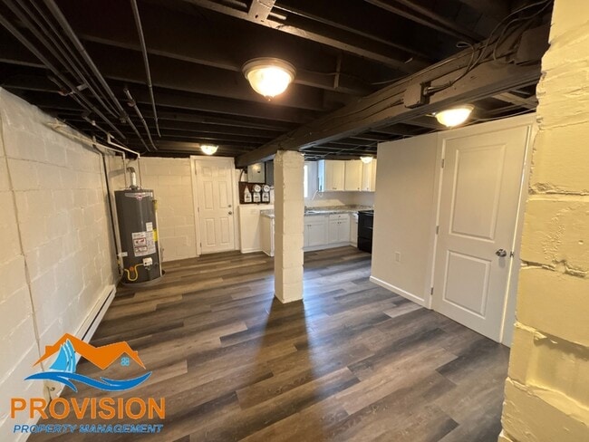 Photo - 2939 Cornwall Rd Unit C