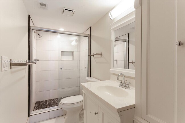 Photo - 1021 Mockingbird Ln Unit 103