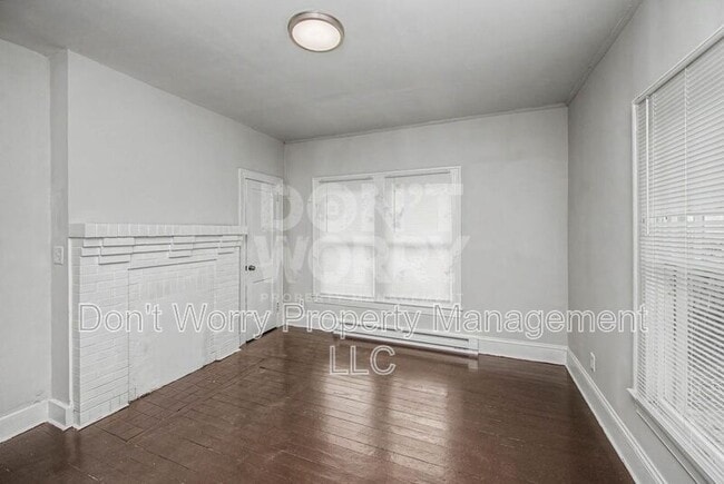 Photo - 1405 Lexington Ave Unit #B