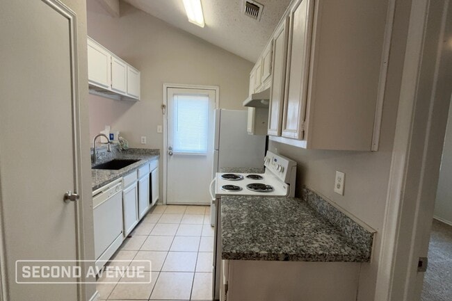 Photo - 3410 Brookston St