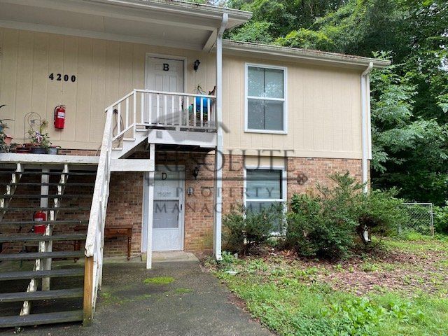 Building Photo - 4200 Greencastle Ct Unit B