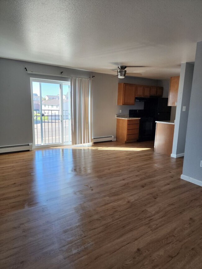 Photo - Myers Court Unit Myers3310  301