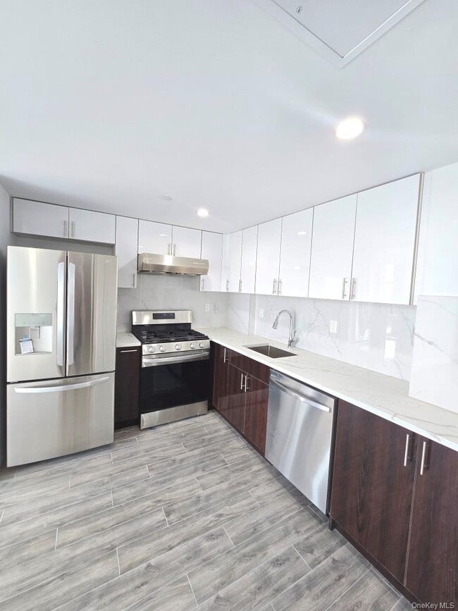 Photo - 65-18 Austin St Unit 7E