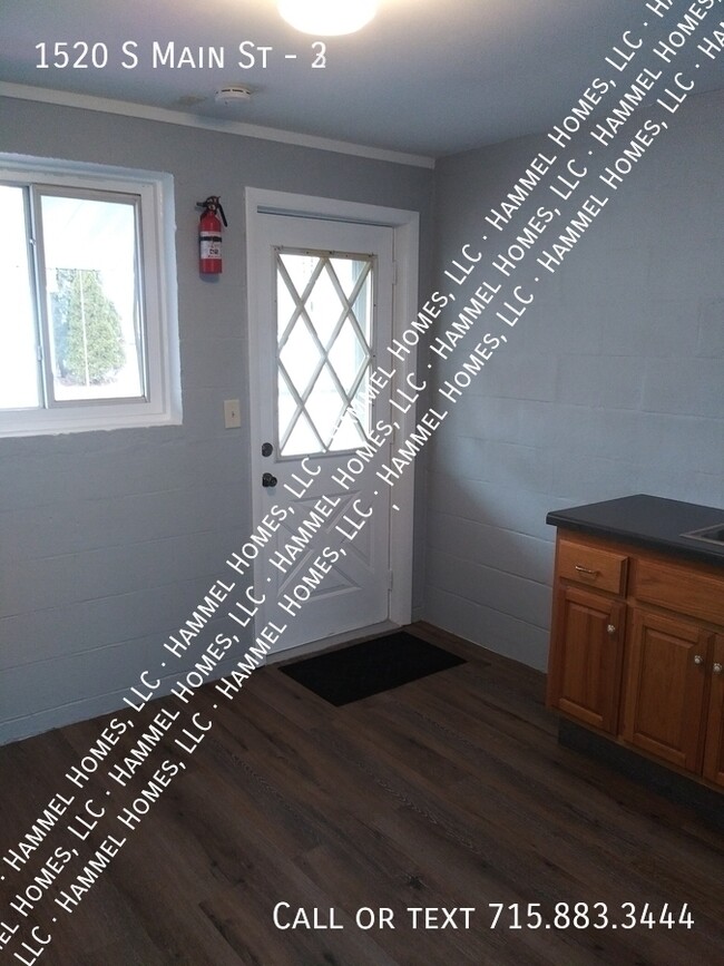 Building Photo - 1520 S Main St Unit 3 Rental