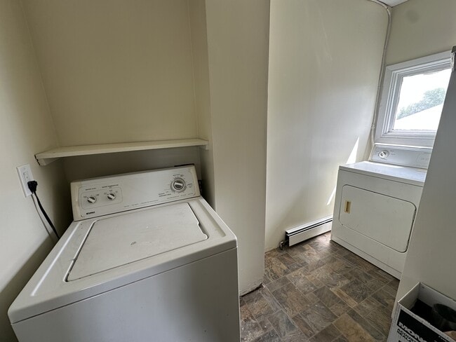 Photo - 1255-3001255 Douglas St
