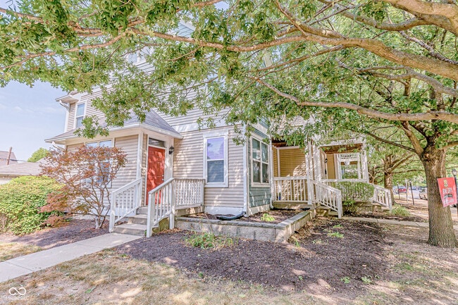 Photo - 2402 N Delaware St Condo