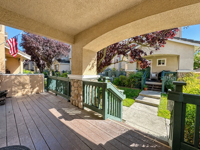 Photo - 5000 Starling St