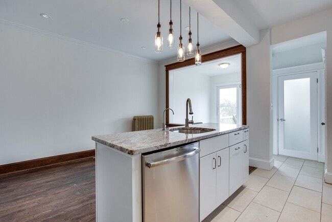 Kitchen - 702 Ingraham St NW