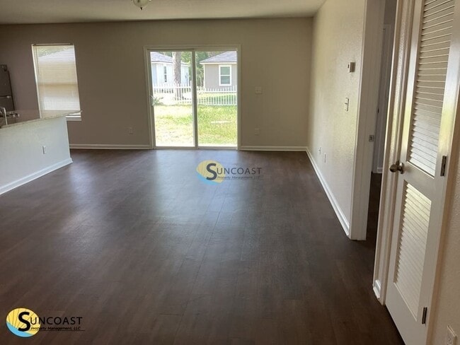 Photo - 7835 Mariner St