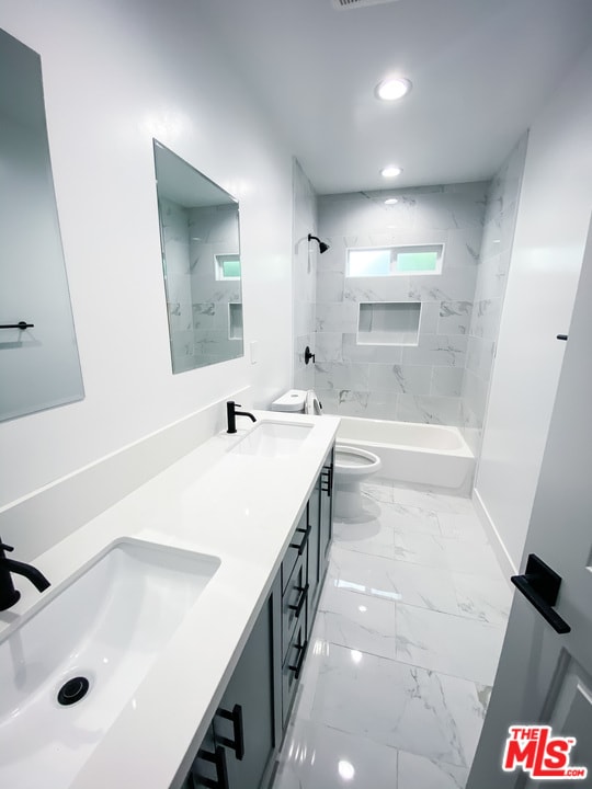 Photo - 107 E Indigo St Unidad B