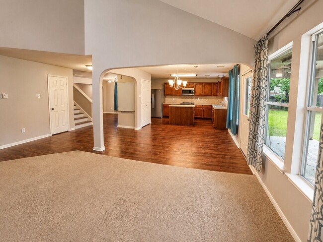 Photo - 9607 Memorial Crossing Ct