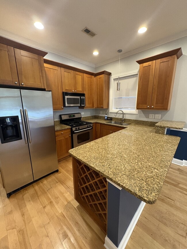 Photo - 4218 S King Dr