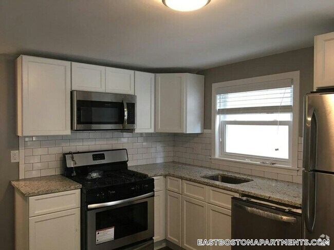 Building Photo - 187 Maverick St Unit 2 Rental