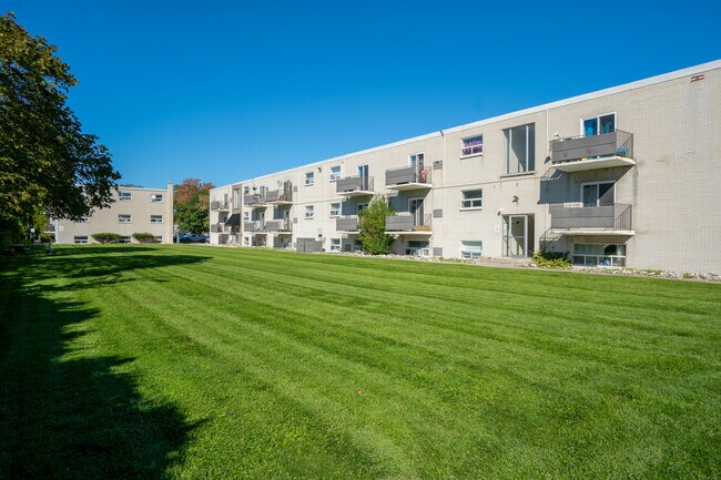 Photo - Devine Street Apartments