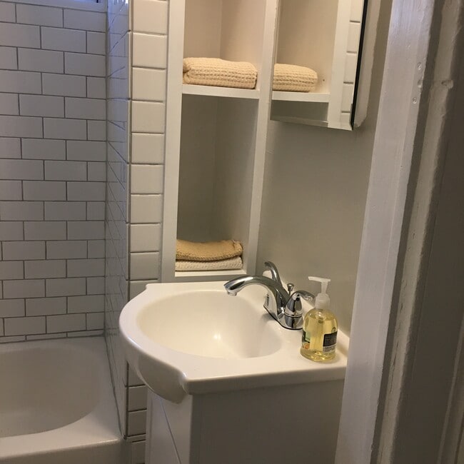 42 -44 West Main St Unit 42 W Main Street