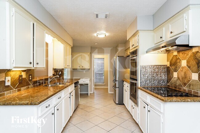 Photo - 18111 Fireside Dr