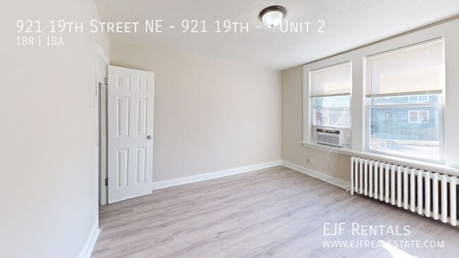Photo - 921 19th St NE Unidad 2