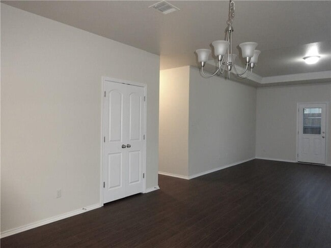 Photo - 100 Carlina Lp