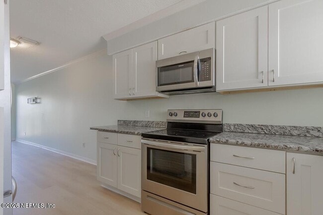 Photo - 360 14th Ave S