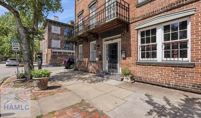 Photo - 219 Abercorn St