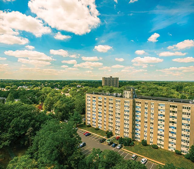 Colony House Apartments