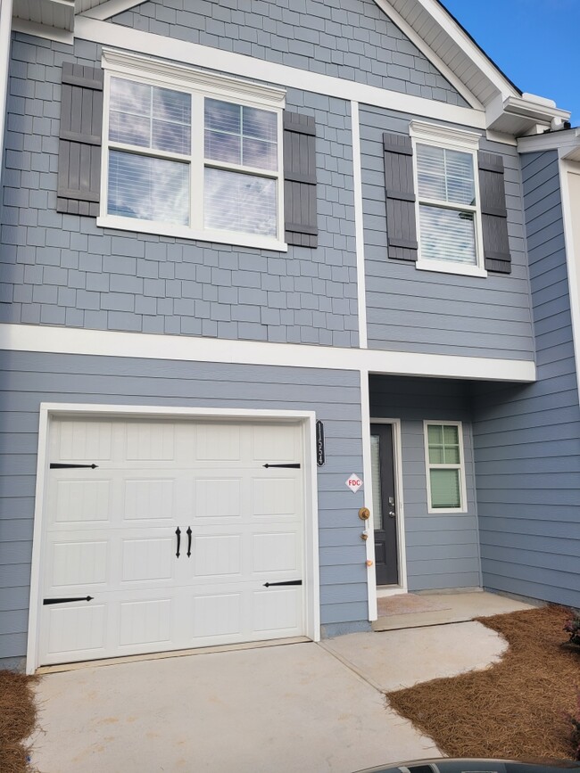 Front Exterior - 11554 Chatham Dr Townhome