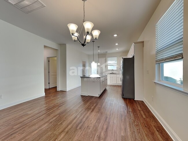301 Stowe Rd