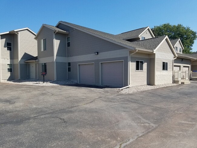 Building Photo - Jackson Rental