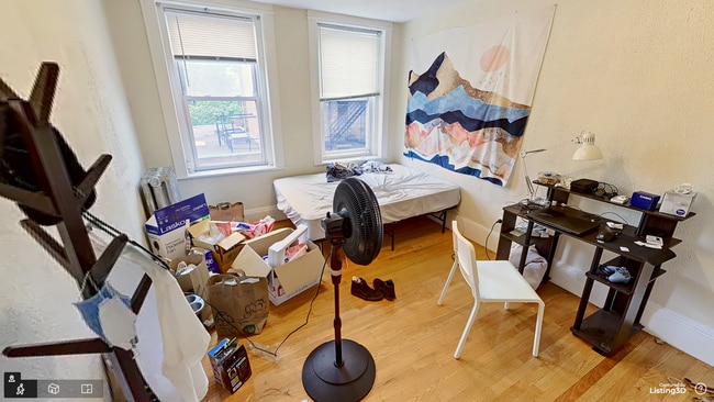 Building Photo - 148 Hemenway St