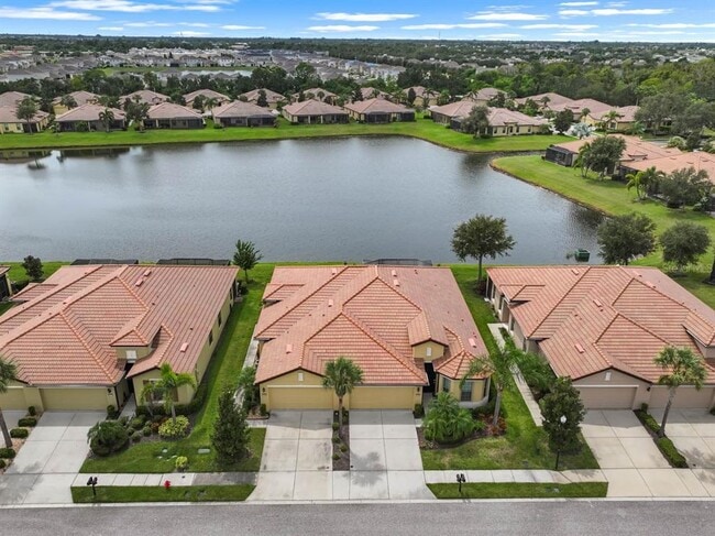 Building Photo - 5446 Sunset Falls Dr Rental