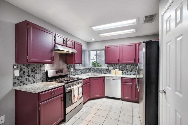 Photo - 1205 Ivybridge Dr