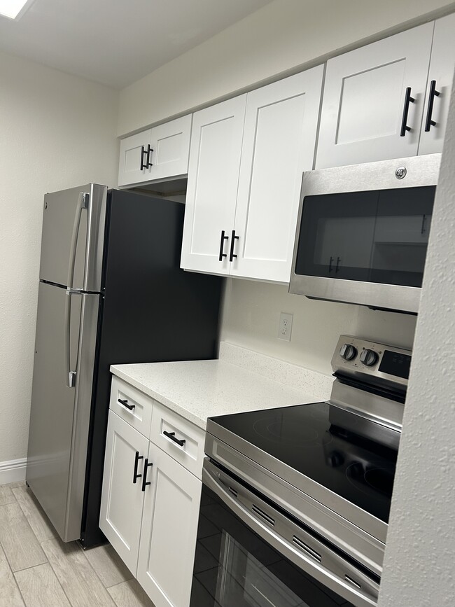 Photo - 9105 Tudor Dr Unit F101