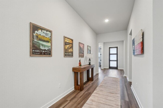 Photo - 292 Big Banyan Dr