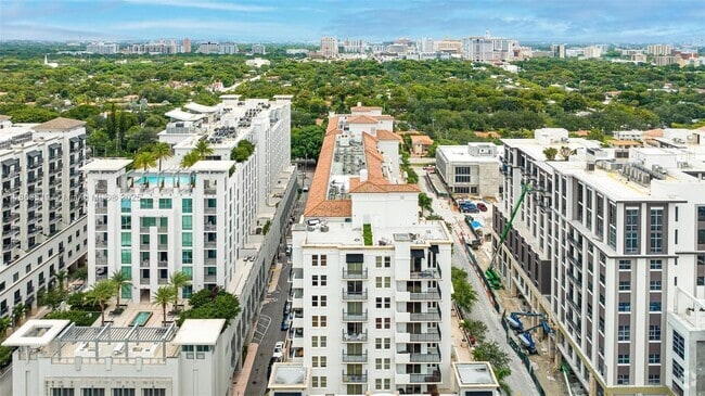 Building Photo - 4100 Salzedo St Unit 606 Rental